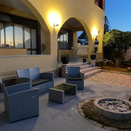 Orlando Vacanze Bed & Breakfast Erice