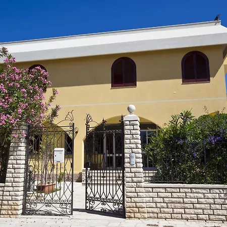 Orlando Vacanze Bed & Breakfast Erice