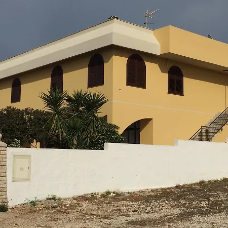 Orlando Vacanze Эриче